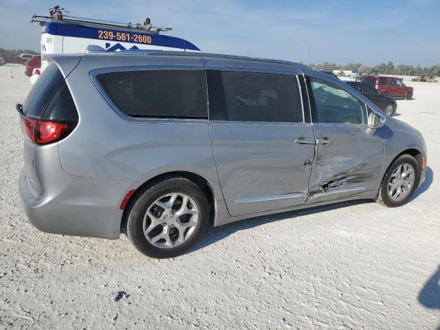 Photo 3 from auction – 2017 CHRYSLER PACIFICA L with VIN 2C4RC1GG5HR705773