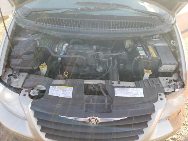 Photo 12 from auction – 2005 CHRYSLER TOWN & COU with VIN 1C4GP45R05B324280