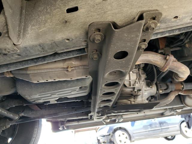 Photo 13 from auction – 2004 LEXUS LX 470 with VIN JTJHT00WX43547289