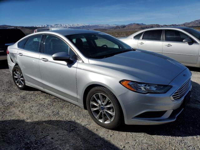 Photo 4 from auction – 2017 FORD FUSION SE with VIN 3FA6P0H70HR413853