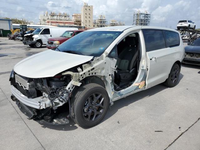 CHRYSLER PACIFICA T 2020 with VIN 2C4RC1FG1LR240547 - Photo from auction