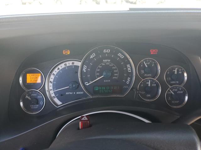 Photo 9 from auction – 2002 CADILLAC ESCALADE L with VIN 1GYEC63T92R168069
