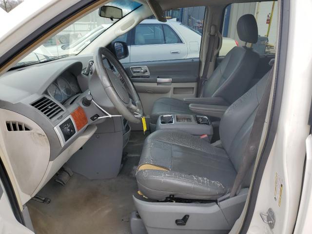 Photo 7 from auction – 2008 CHRYSLER TOWN & COU with VIN 2A8HR54P28R773365