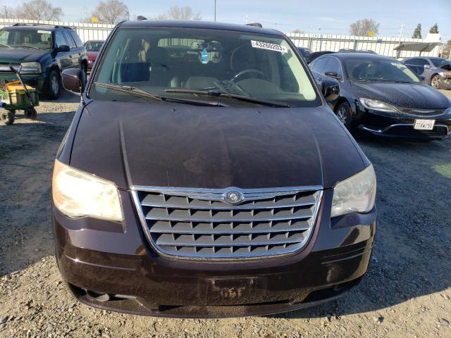 Photo 5 from auction – 2010 CHRYSLER TOWN & COU with VIN 2A4RR8DX0AR428168