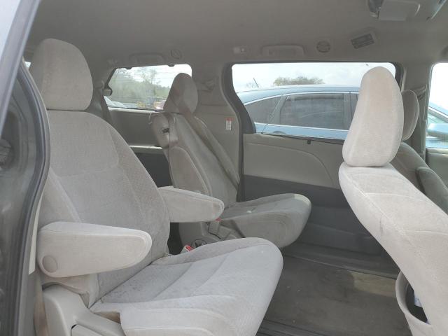 Photo 11 from auction – 2015 TOYOTA SIENNA LE with VIN 5TDKK3DC3FS556494