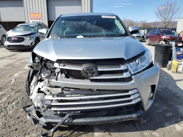 Photo 5 from auction – 2018 TOYOTA HIGHLANDER with VIN 5TDBZRFH6JS844610