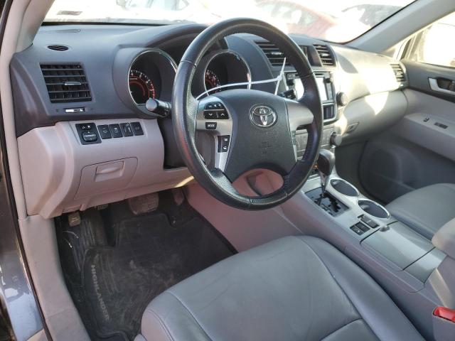 Photo 8 from auction – 2013 TOYOTA HIGHLANDER with VIN 5TDBK3EH8DS258420