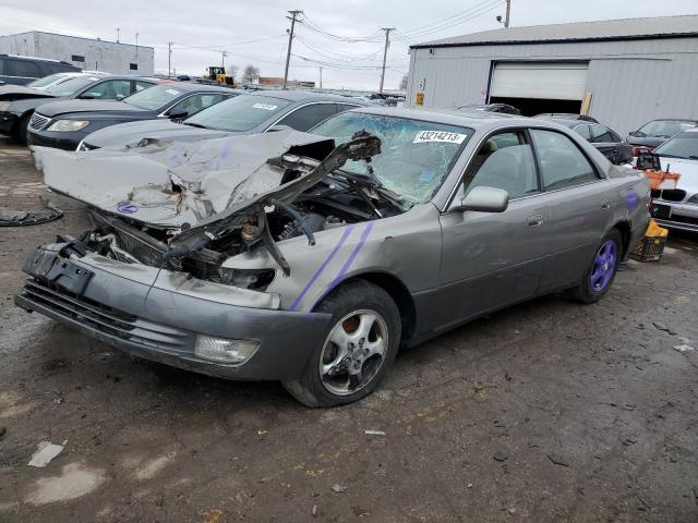 LEXUS ES 300 1998 with VIN JT8BF28G0W5032073 - Photo from auction