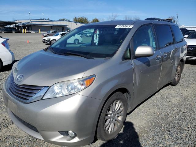 Photo 1 from auction – 2015 TOYOTA SIENNA XLE with VIN 5TDYK3DC6FS675070