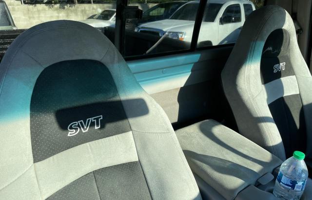 Photo 6 from auction – 2001 FORD F150 SVT L with VIN 2FTZF07331CA69538
