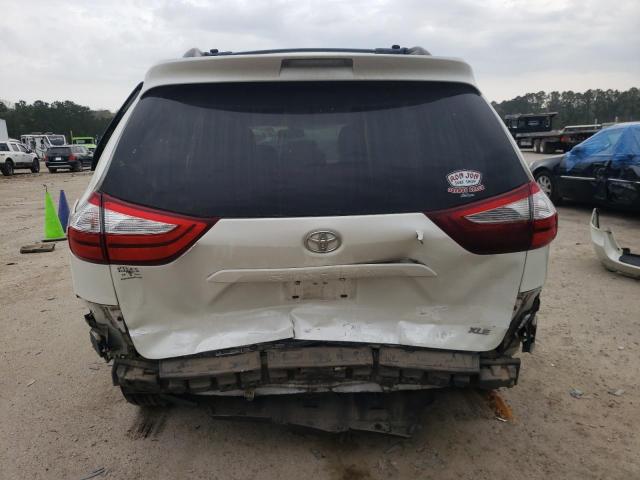 Photo 6 from auction – 2015 TOYOTA SIENNA XLE with VIN 5TDYK3DC7FS596054