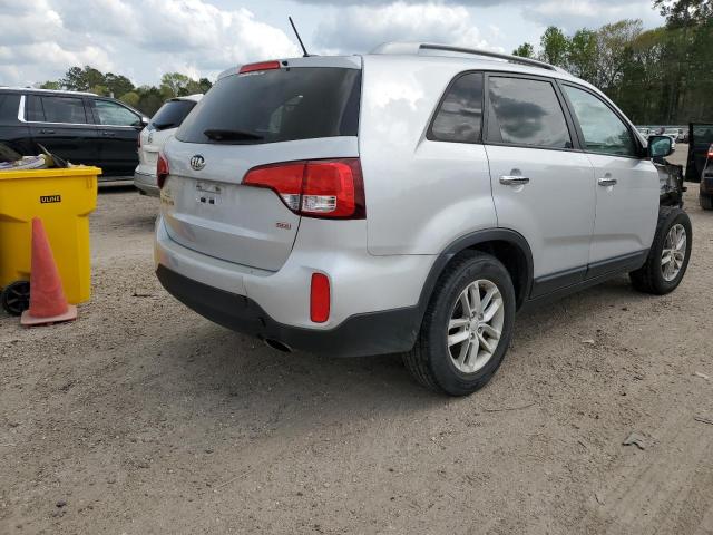 Photo 3 from auction – 2015 KIA SORENTO LX with VIN 5XYKT4A75FG558500