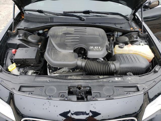 Photo 11 from auction – 2015 CHRYSLER 300 LIMITE with VIN 2C3CCARG6FH887607