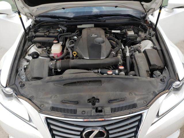 Photo 11 from auction – 2016 LEXUS IS 200T with VIN JTHBA1D2XG5020064