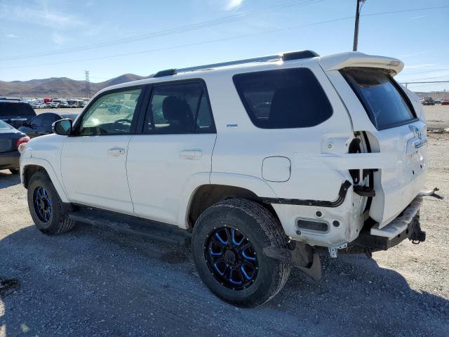 Photo 2 from auction – 2019 TOYOTA 4RUNNER SR with VIN JTEBU5JR1K5713675