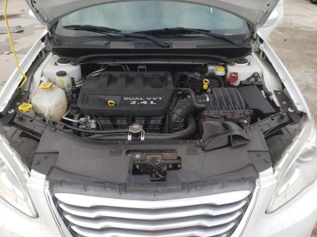 Photo 11 from auction – 2013 CHRYSLER 200 with VIN 1C3CCBAB5DN671435