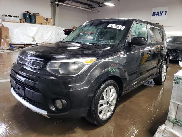 KIA SOUL + 2018 con VIN KNDJP3A53J7556629 - Foto de la subasta