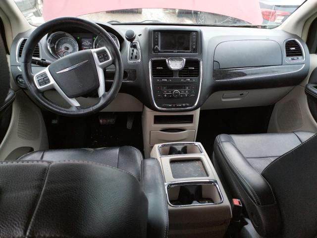 Photo 8 from auction – 2015 CHRYSLER TOWN & COU with VIN 2C4RC1CG8FR597104