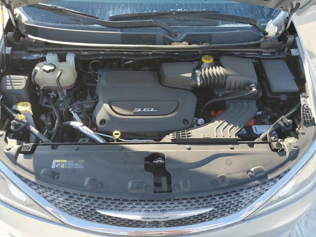Photo 12 from auction – 2017 CHRYSLER PACIFICA L with VIN 2C4RC1GG5HR705773