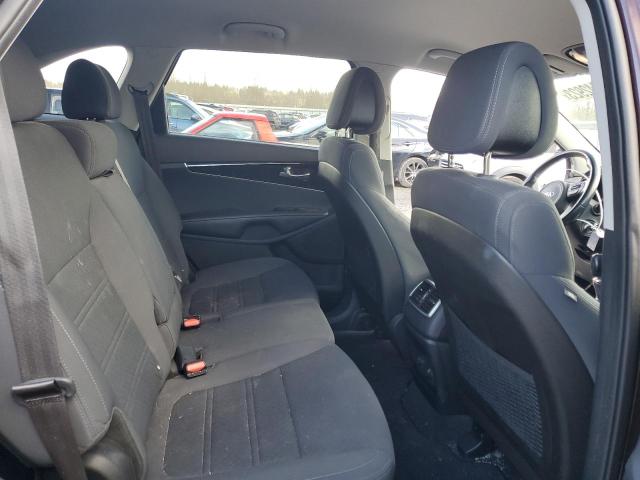 Photo 11 from auction – 2016 KIA SORENTO LX with VIN 5XYPGDA33GG043116