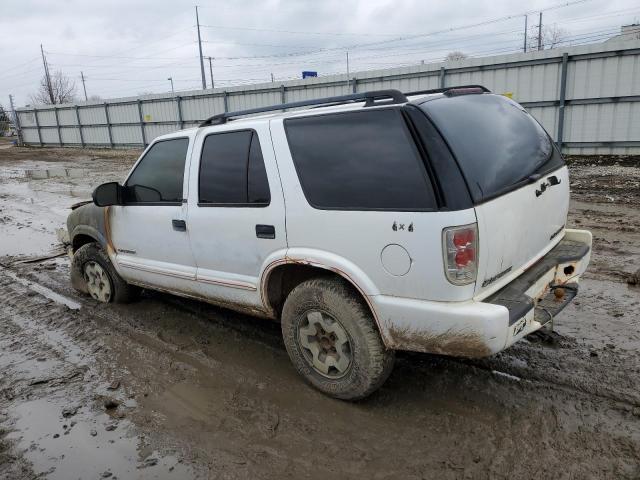 Photo 2 from auction – 2002 CHEVROLET BLAZER with VIN 1GNDT13W12K225296