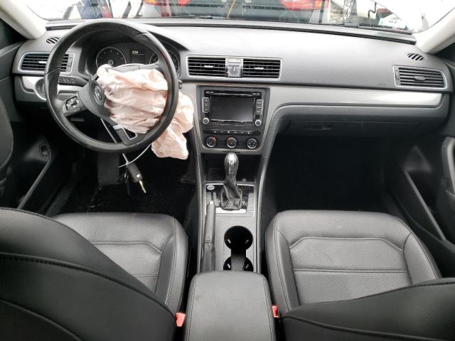 Photo 8 from auction – 2015 VOLKSWAGEN PASSAT S with VIN 1VWAT7A3XFC112242