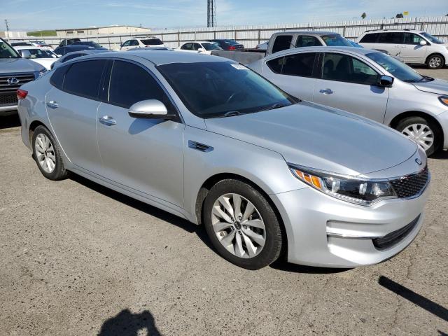 Photo 4 from auction – 2017 KIA OPTIMA EX with VIN 5XXGU4L39HG170495