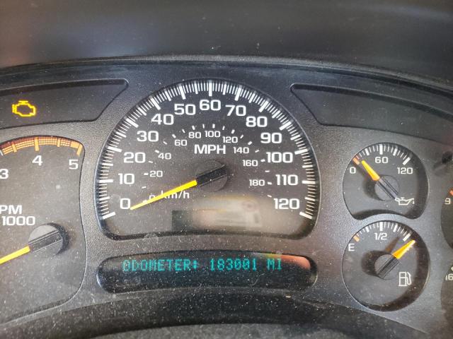 Photo 9 from auction – 2005 CHEVROLET SILVERADO with VIN 1GCHK232X5F968584