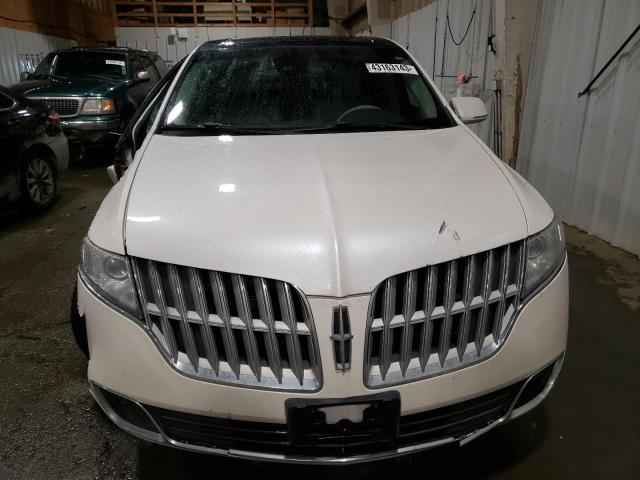 Photo 5 from auction – 2010 LINCOLN MKT with VIN 2LMHJ5AT7ABJ22697