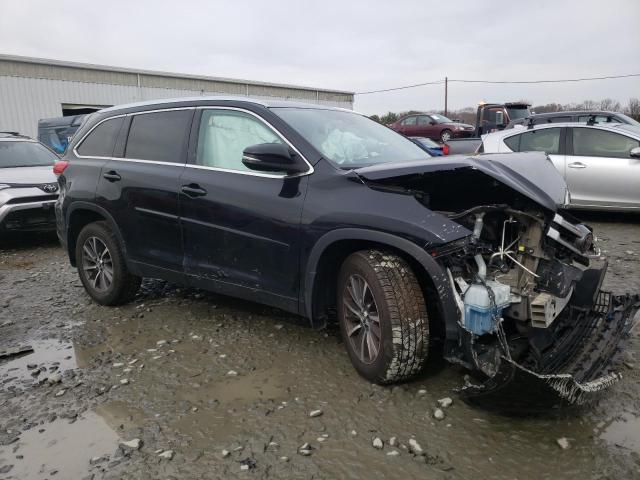 Photo 4 from auction – 2018 TOYOTA HIGHLANDER with VIN 5TDJZRFH6JS858437