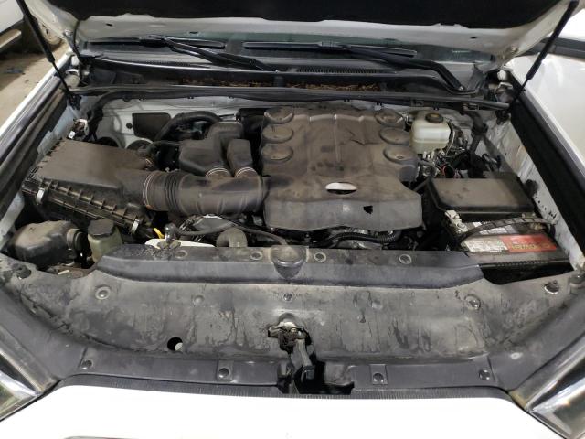 Photo 11 from auction – 2018 TOYOTA 4RUNNER SR with VIN JTEBU5JR6J5564002