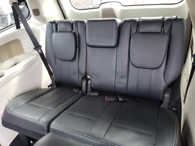 Photo 10 from auction – 2014 CHRYSLER TOWN & COU with VIN 2C4RC1BG1ER383281