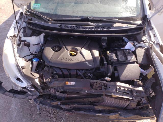 Photo 11 from auction – 2016 HYUNDAI ELANTRA SE with VIN 5NPDH4AE7GH754943