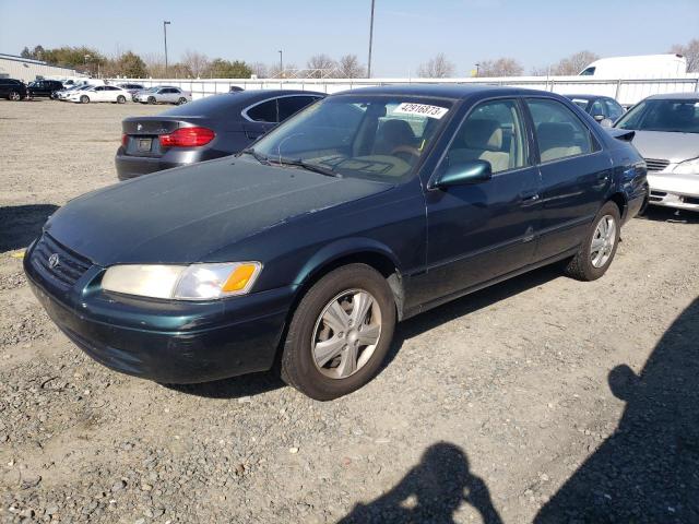 TOYOTA CAMRY CE 1998 with VIN JT2BF22K5W0111470 - Photo from auction