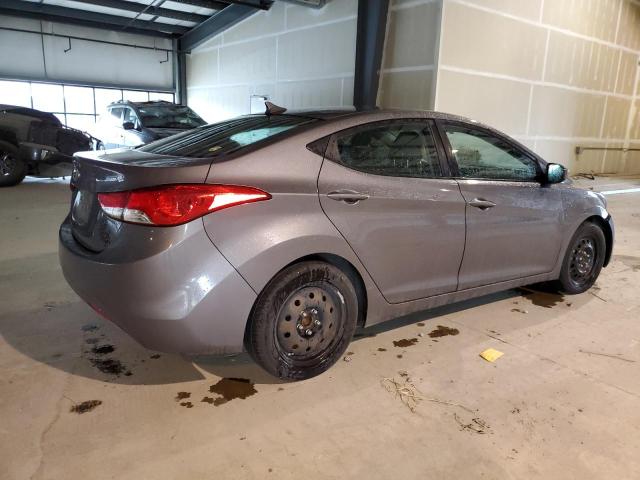 Photo 3 from auction – 2012 HYUNDAI ELANTRA GL with VIN 5NPDH4AE6CH125667