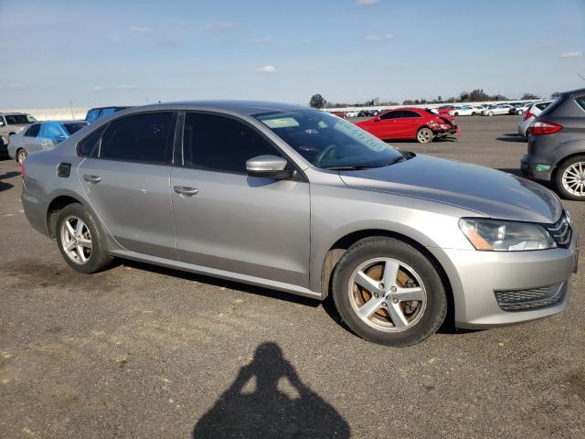 Photo 4 from auction – 2013 VOLKSWAGEN PASSAT S with VIN 1VWAP7A39DC101413