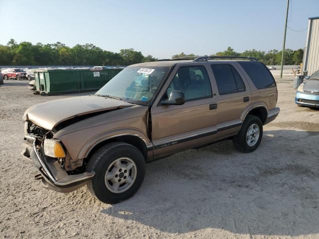CHEVROLET BLAZER 1997 with VIN 1GNDT13W2VK166733 - Photo from auction