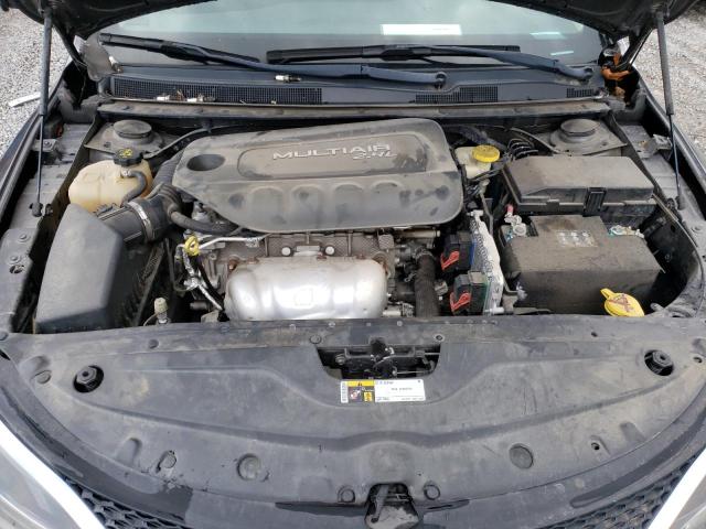 Photo 11 from auction – 2016 CHRYSLER 200 LIMITE with VIN 1C3CCCABXGN112070