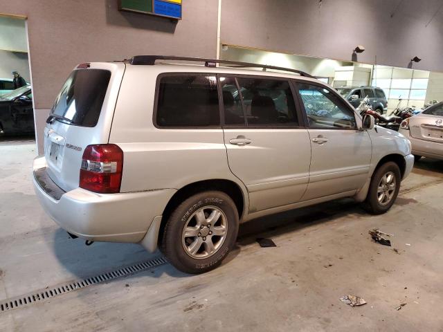 Photo 3 from auction – 2004 TOYOTA HIGHLANDER with VIN JTEDP21A540029317