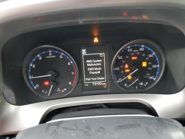 Photo 9 from auction – 2018 TOYOTA RAV4 LE with VIN JTMBFREV1JJ731497
