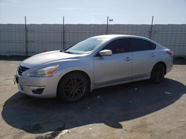 NISSAN ALTIMA 2.5 2015 with VIN 1N4AL3APXFC263960 - Photo from auction
