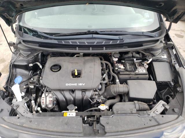 Photo 11 from auction – 2017 KIA FORTE LX with VIN 3KPFL4A77HE133149