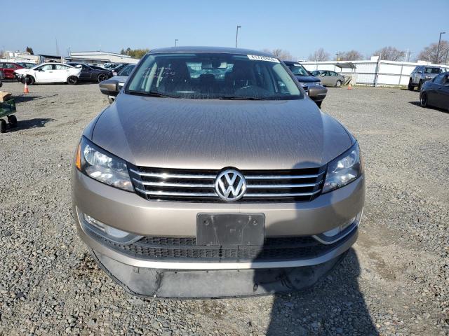 Photo 5 from auction – 2015 VOLKSWAGEN PASSAT SE with VIN 1VWBT7A38FC013052