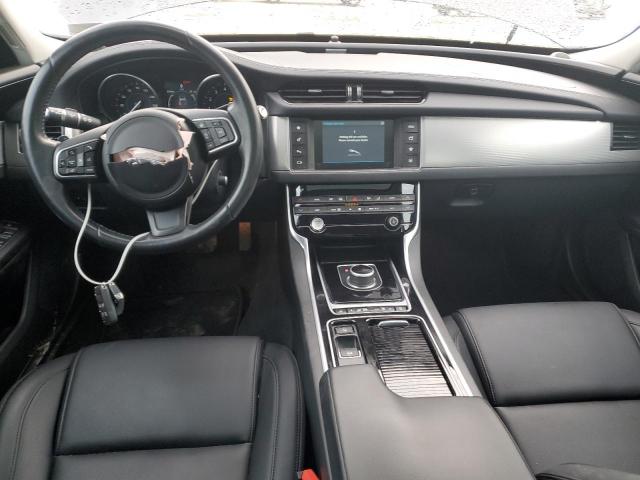 Photo 8 from auction – 2017 JAGUAR XF PREMIUM with VIN SAJBJ4BV9HCY37279