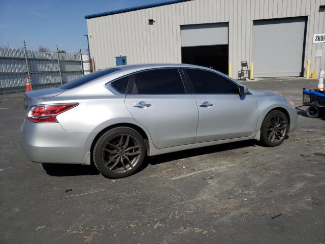 Photo 3 from auction – 2015 NISSAN ALTIMA 2.5 with VIN 1N4AL3APXFC263960