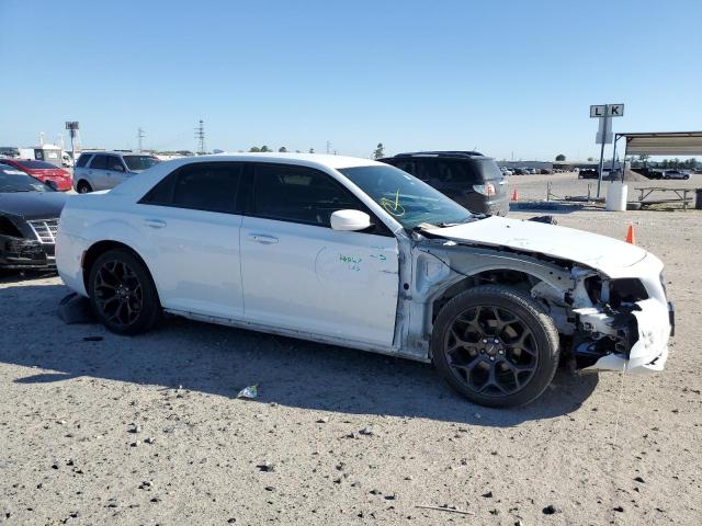 Photo 4 from auction – 2019 CHRYSLER 300 S with VIN 2C3CCABG8KH651352