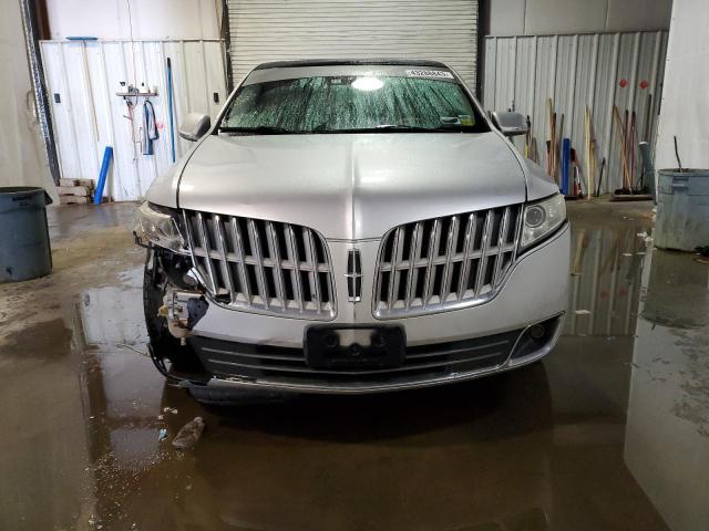 Photo 5 from auction – 2010 LINCOLN MKT with VIN 2LMHJ5AT6ABJ11397