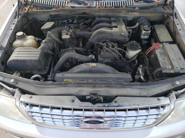 Photo 12 from auction – 2005 FORD EXPLORER X with VIN 1FMZU63E15UA21277
