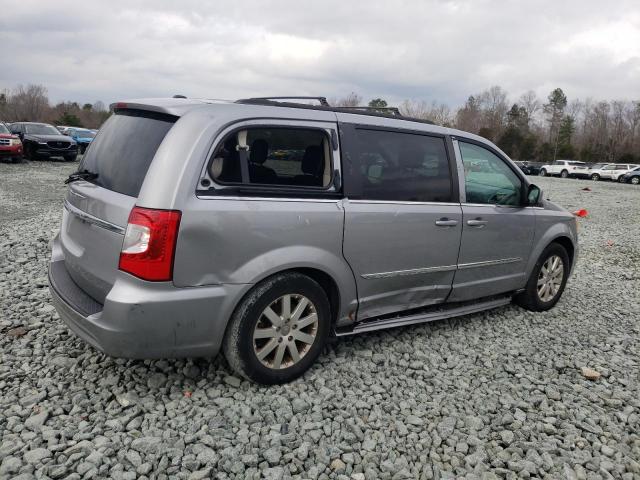 Photo 3 from auction – 2016 CHRYSLER TOWN & COU with VIN 2C4RC1BG8GR205483