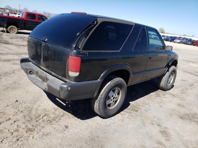 Photo 3 from auction – 2001 CHEVROLET BLAZER with VIN 1GNCT18W01K147743